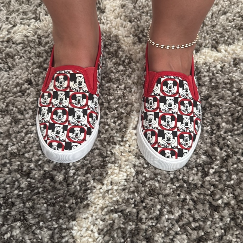 Disneyland slip on tennis